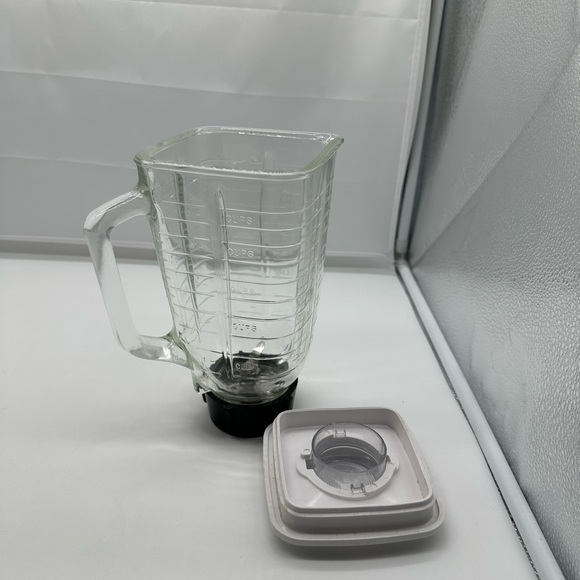 Vintage Oster Blender Jar 5 Cup for Mixer Lid  Regency Kitchen Appliance Tool - Picture 4 of 4